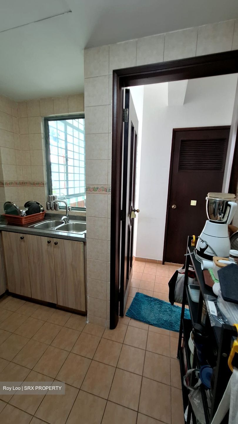 Stratford Court (D16), Condominium #539681701